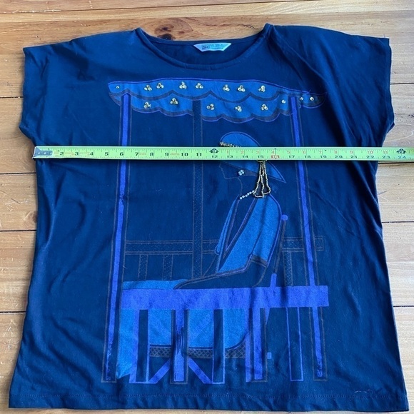 Vintage Shruchrzen Women’s Black Top with Fancy Rhinestone and Faux Pearl Accent - Picture 11 of 12